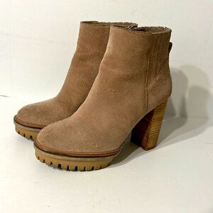 Vince camuto boots women’s size 6.5 37